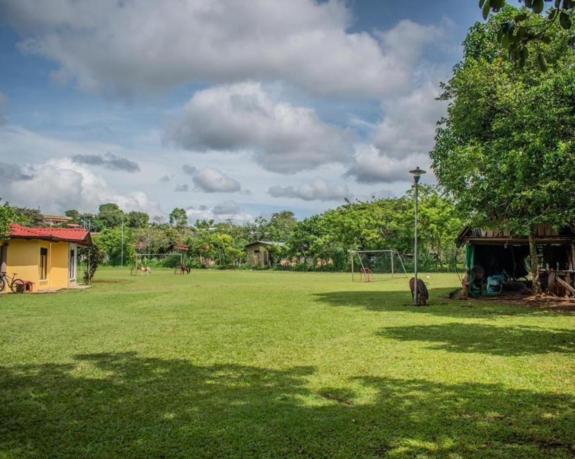 Linda Casa De Verano Con Amplias Zonas Verdes San Isidro De El General Exteriör bild